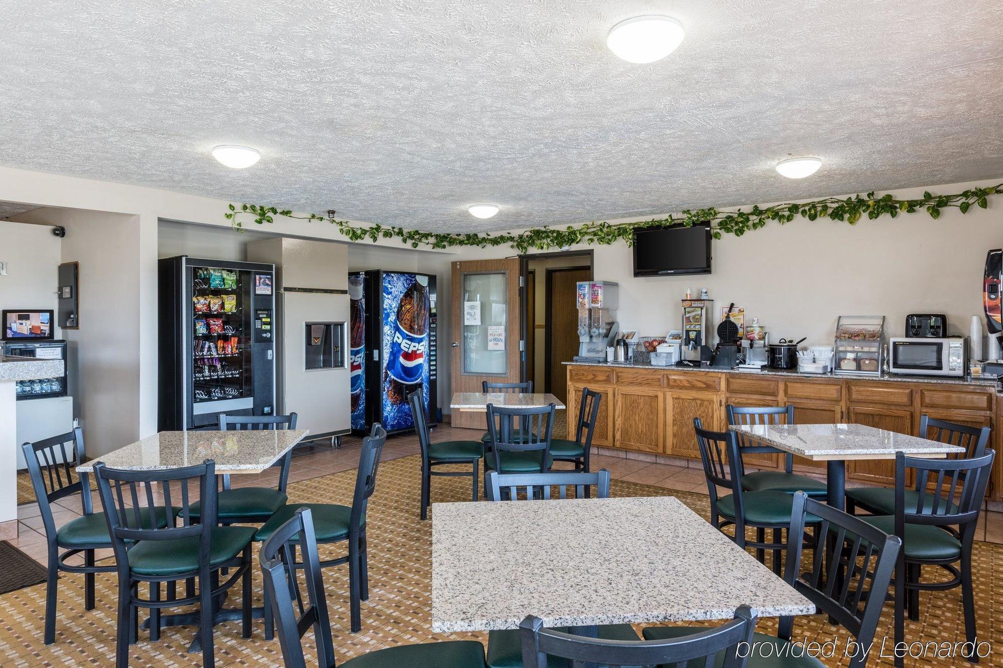 Rodeway Inn סנטרל סיטי מראה חיצוני תמונה