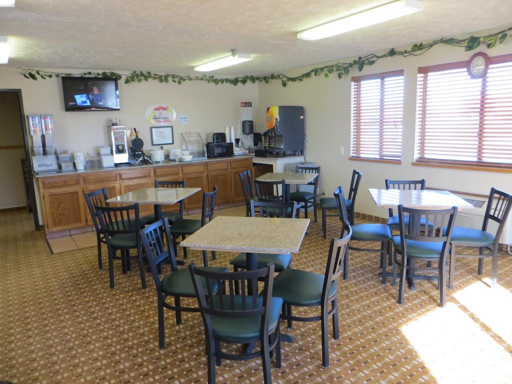 Rodeway Inn סנטרל סיטי מראה חיצוני תמונה