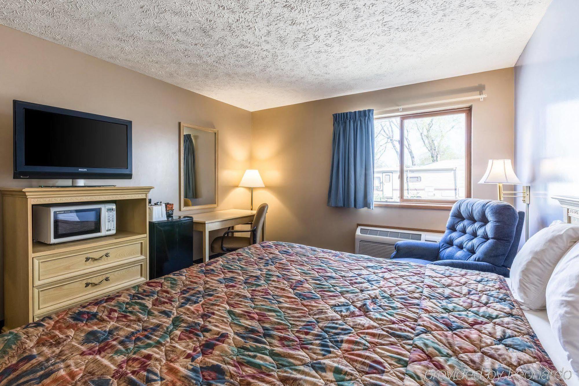 Rodeway Inn סנטרל סיטי מראה חיצוני תמונה